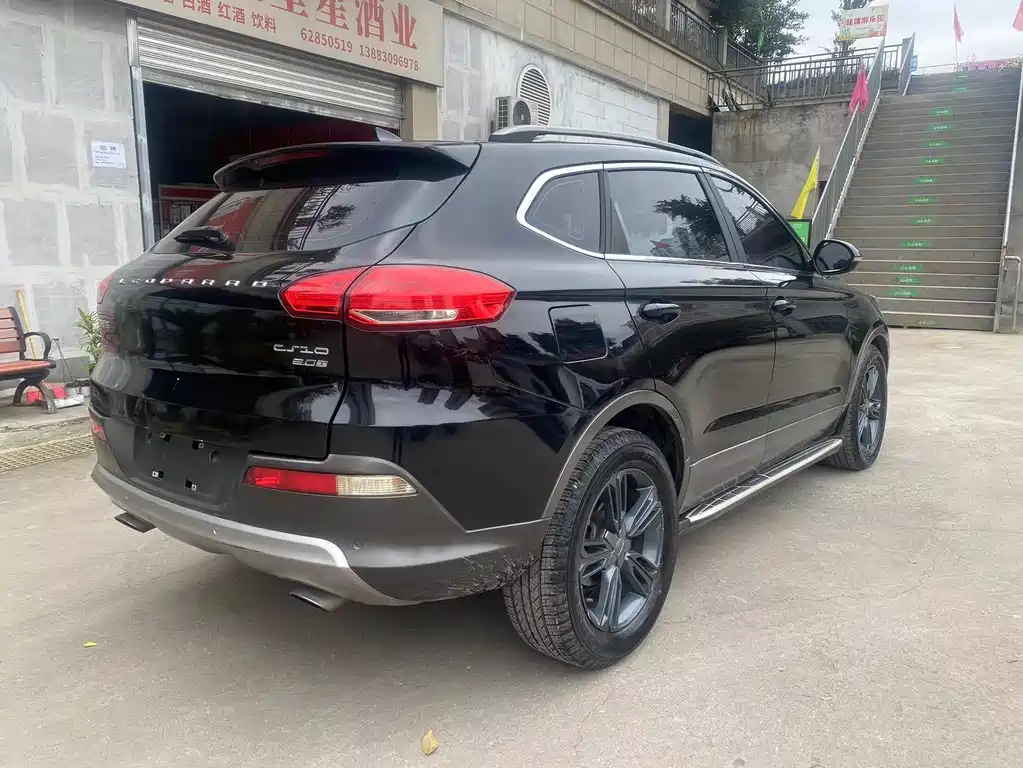LEOPAARD CS10 2015