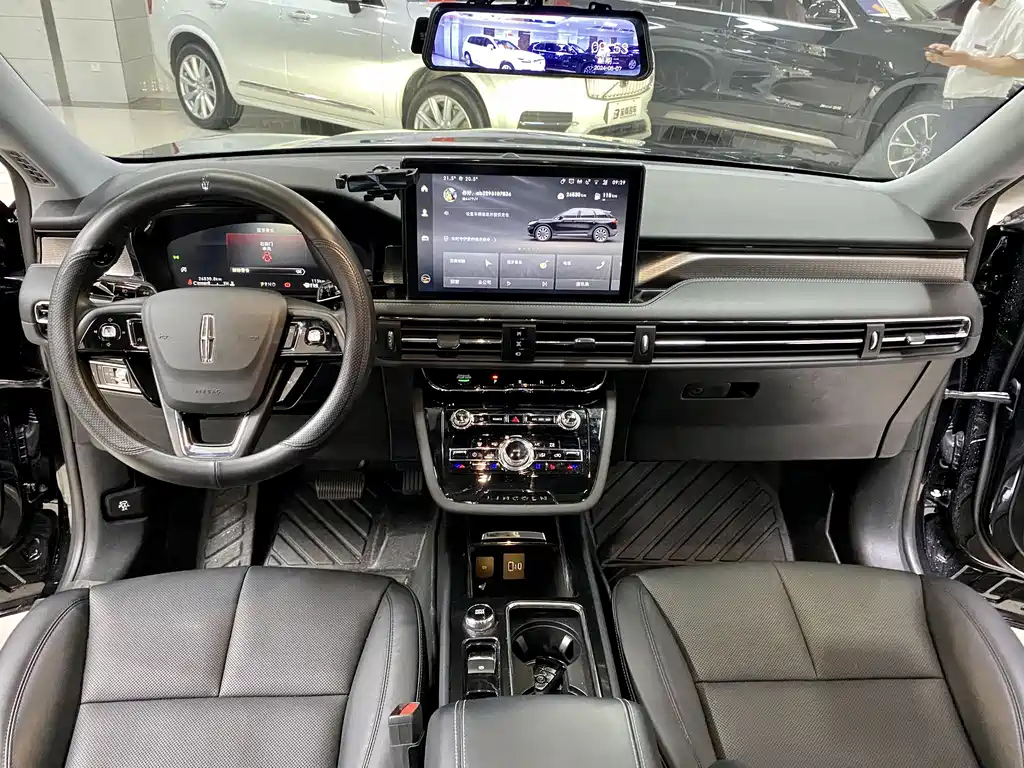 LINCOLN ADVENTURER 2022
