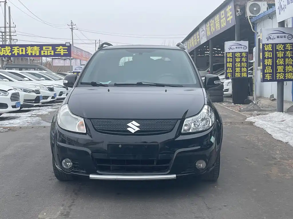 SUZUKI SX4 2011