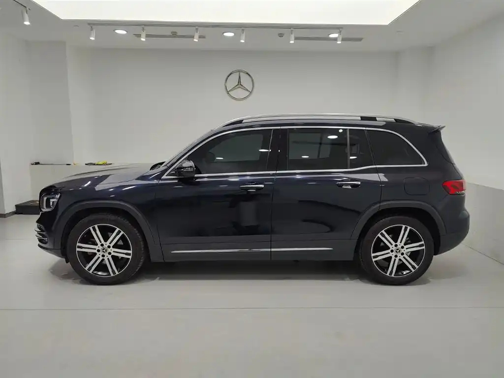MERCEDES BENZ GLB 2020