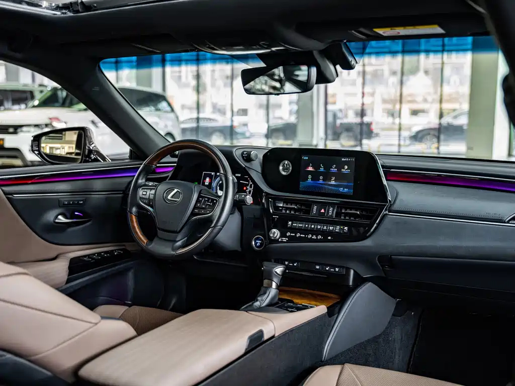 LEXUS ES 2021