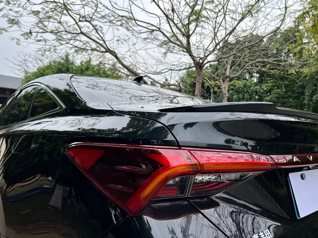 TOYOTA AVALON 2020