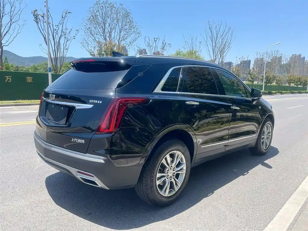 CADILLAC XT5 2021