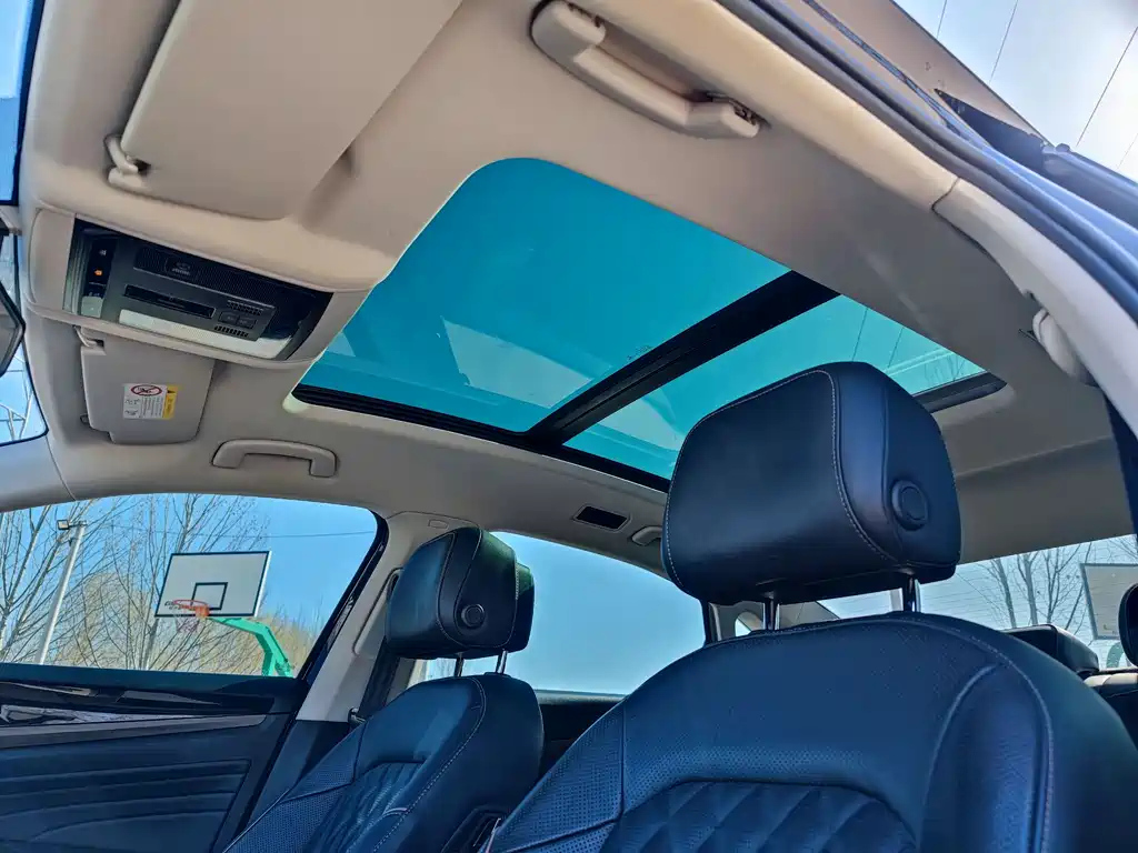 VOLKSWAGEN PASSAT 2020