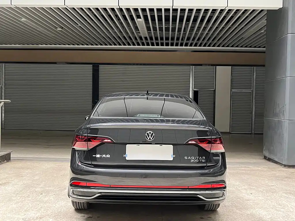 VOLKSWAGEN SAGITAR 2023