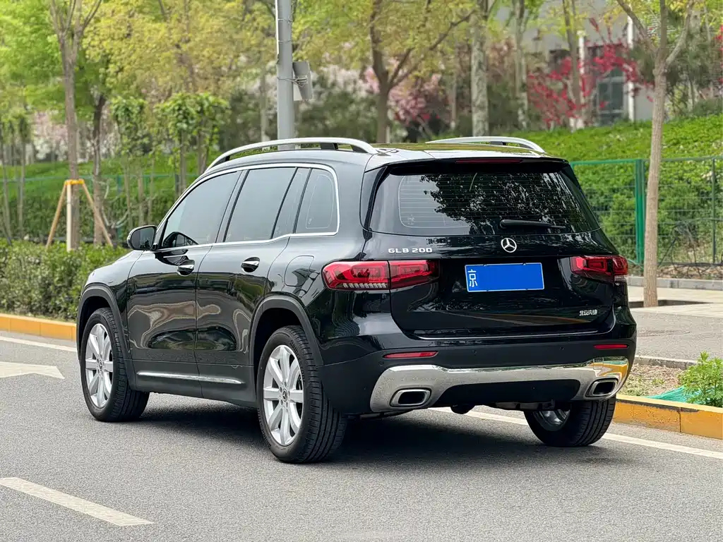 MERCEDES BENZ GLB 2020