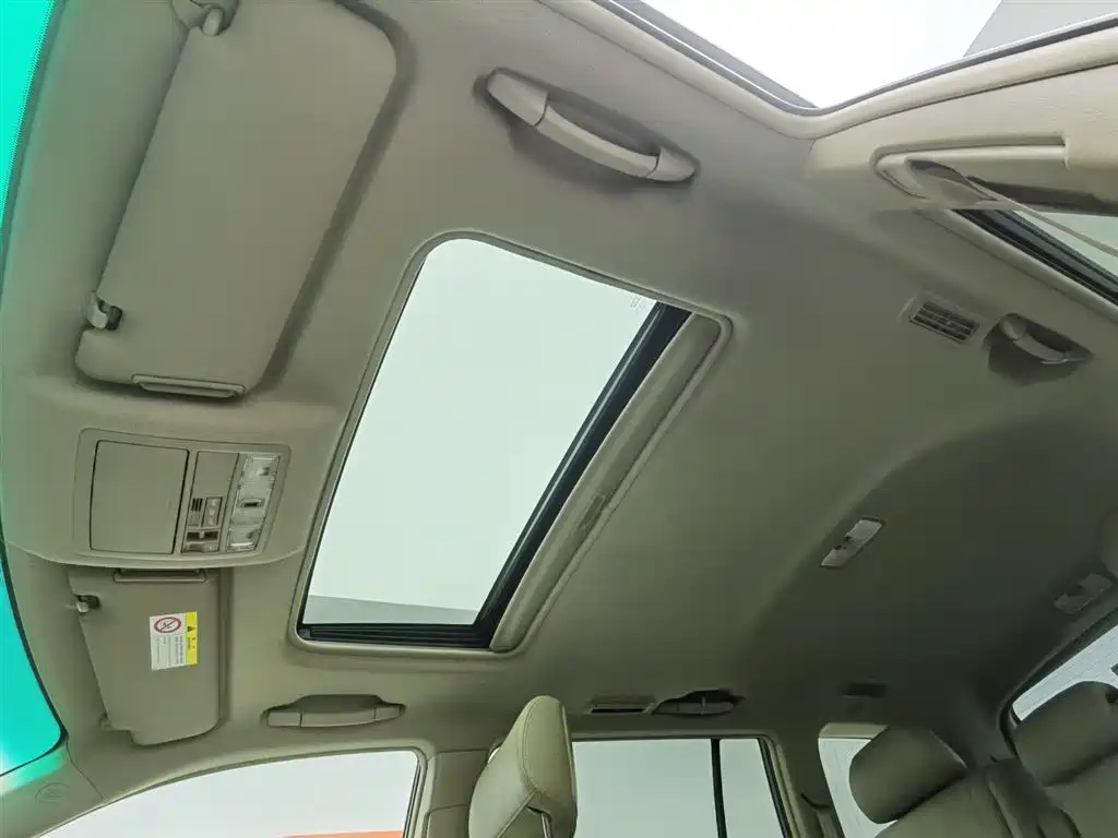 TOYOTA HIGHLANDER 2015