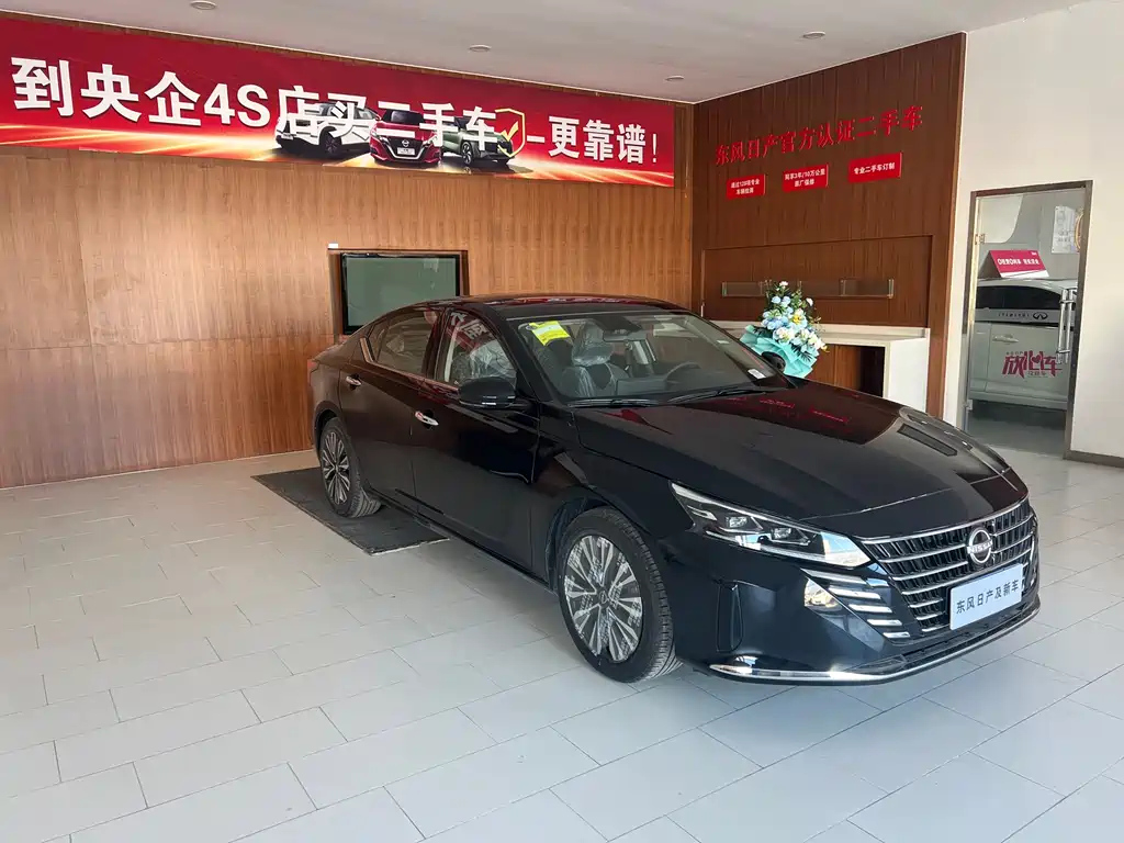 NISSAN TEANA 2023