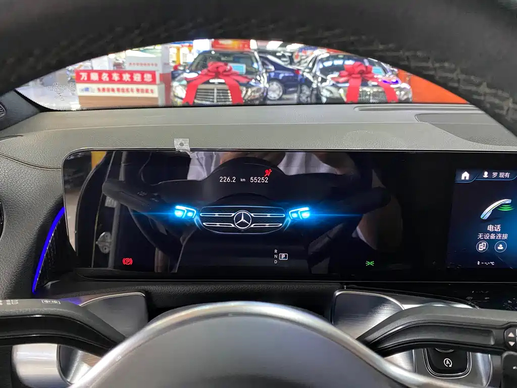 MERCEDES BENZ GLB 2021