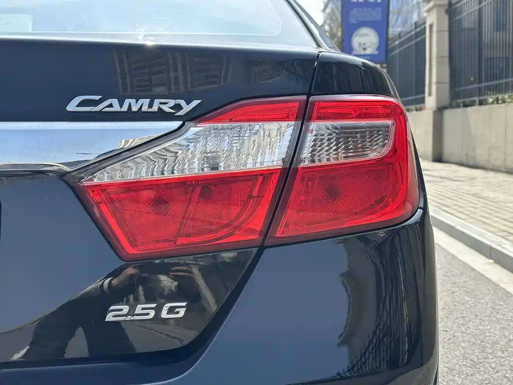 TOYOTA CAMRY 2014