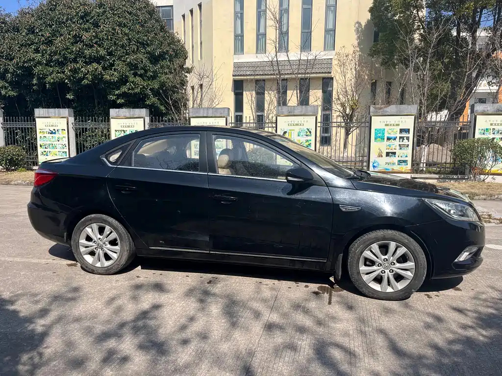 CHANGAN EADO 2014