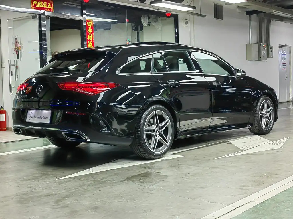 MERCEDES BENZ CLA 2023