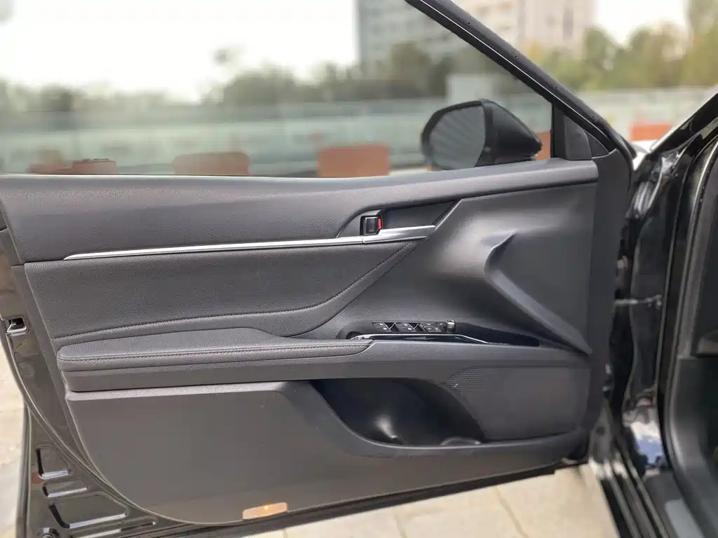 TOYOTA CAMRY 2019