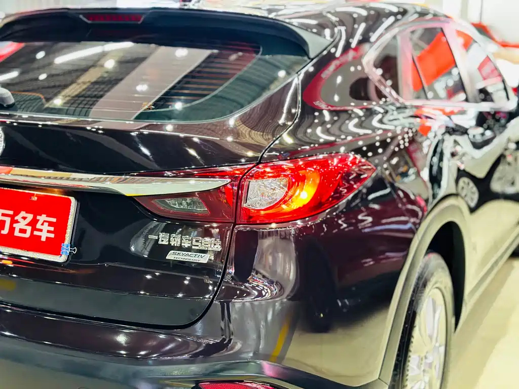 MAZDA CX-4 2019
