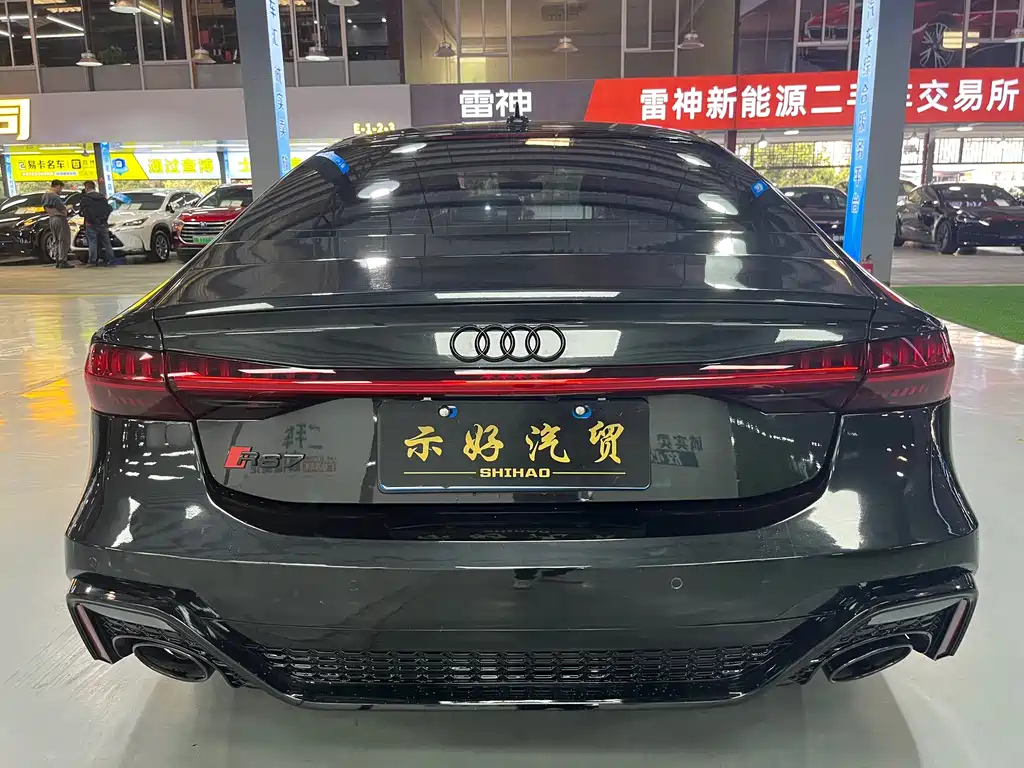AUDI A7 2021