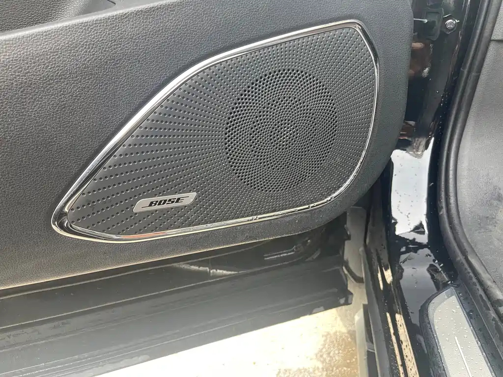 HONGQI HS5 2022