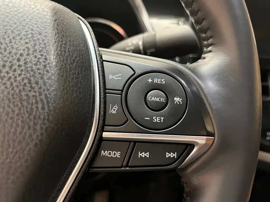 TOYOTA CAMRY 2021