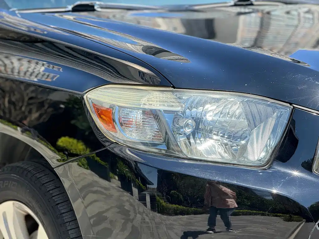 TOYOTA HIGHLANDER 2011