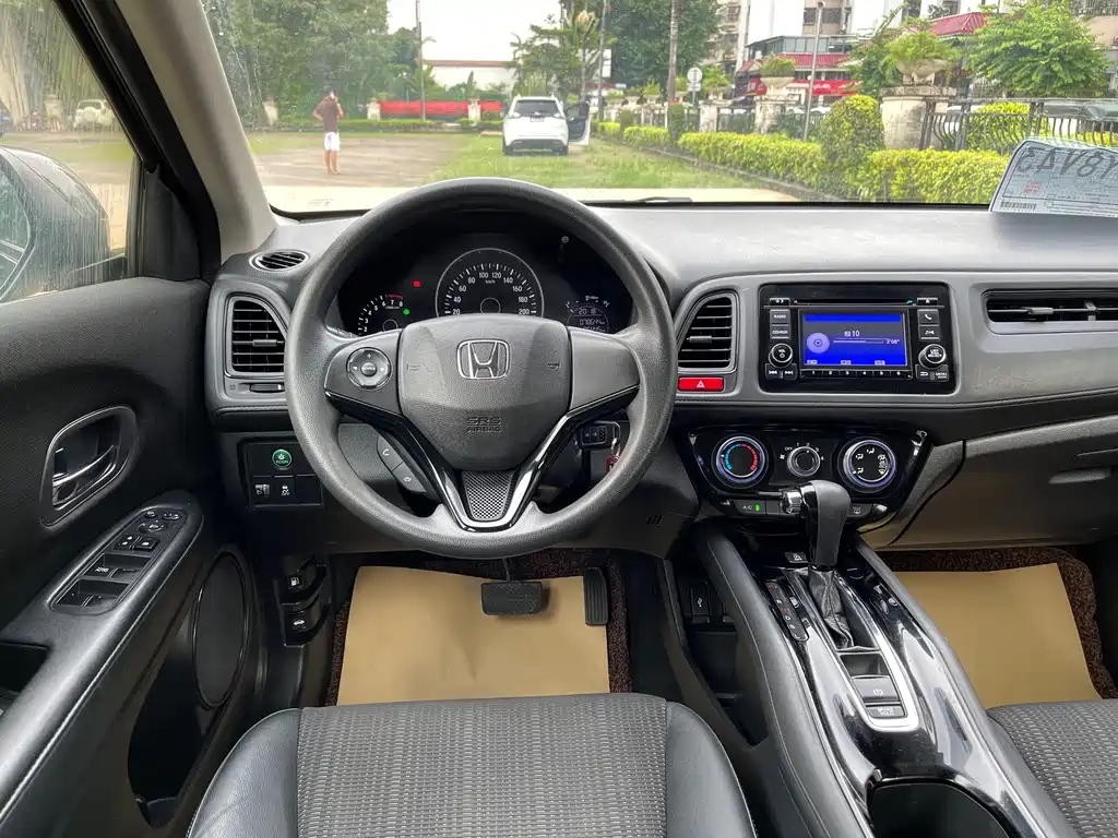 HONDA VEZEL 2017