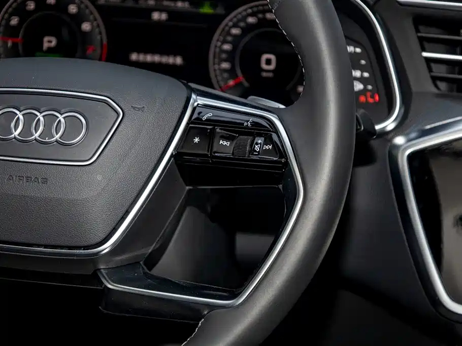 AUDI A7L 2023