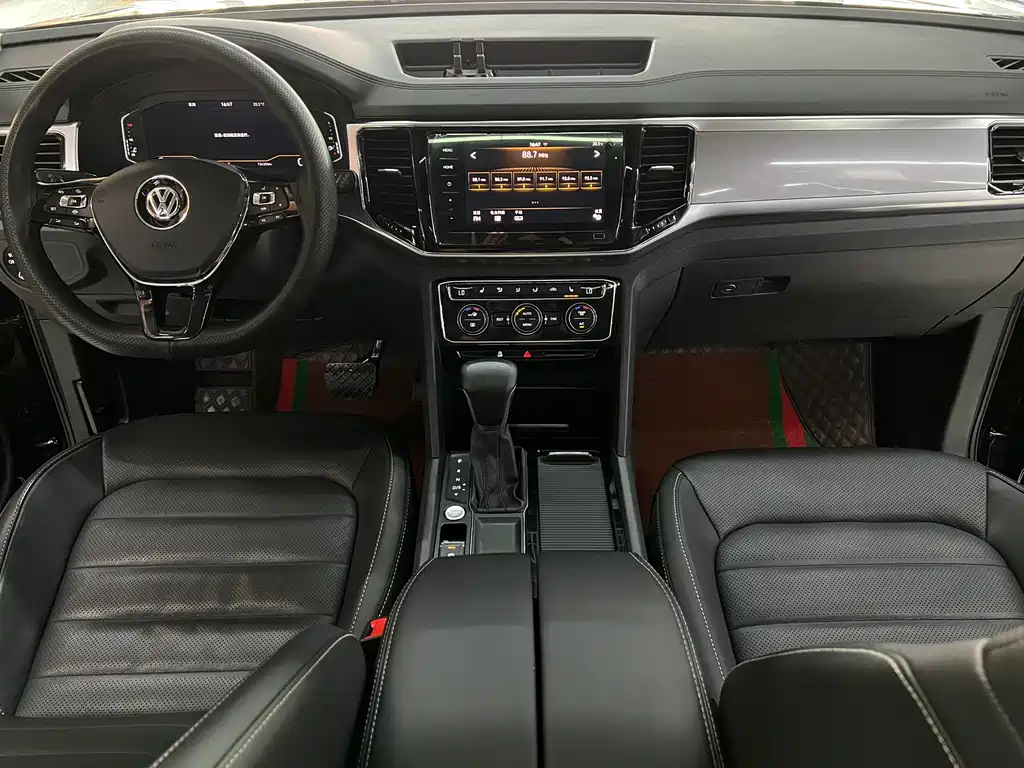 VOLKSWAGEN TOURAN 2021