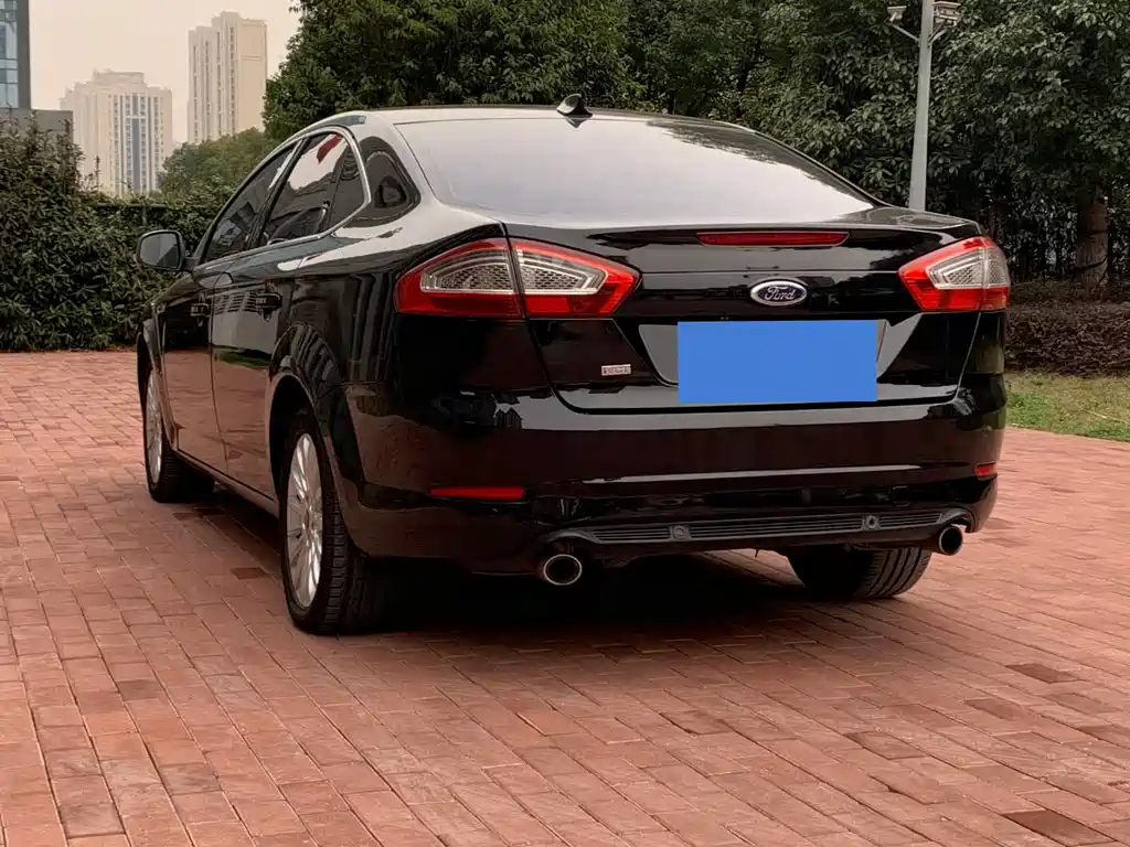 FORD MONDEO - WINNER 2011