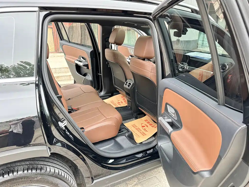 MERCEDES BENZ GLB 2021