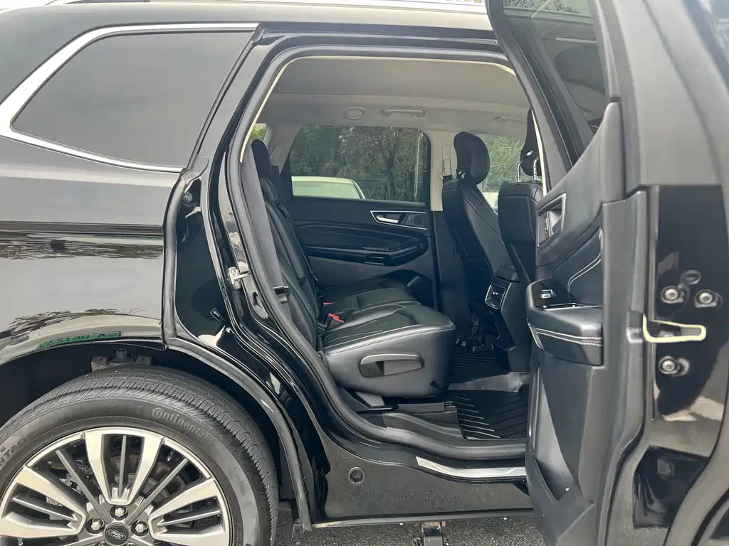 FORD EDGE 2021