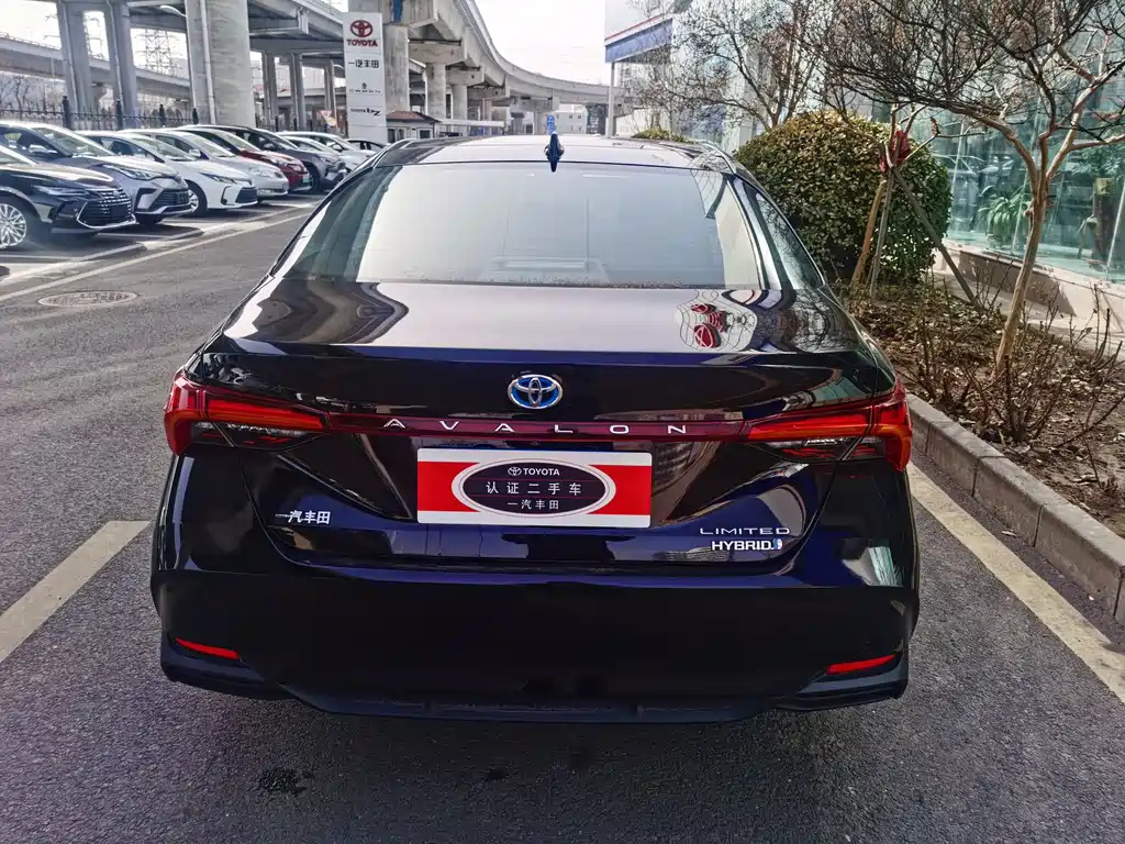 TOYOTA AVALON 2019