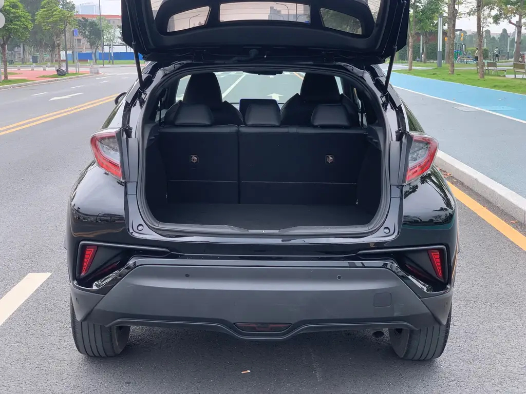TOYOTA C-HR 2020
