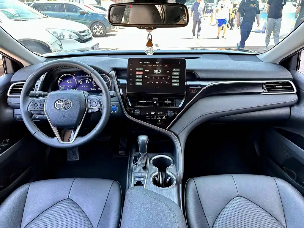 TOYOTA CAMRY 2022