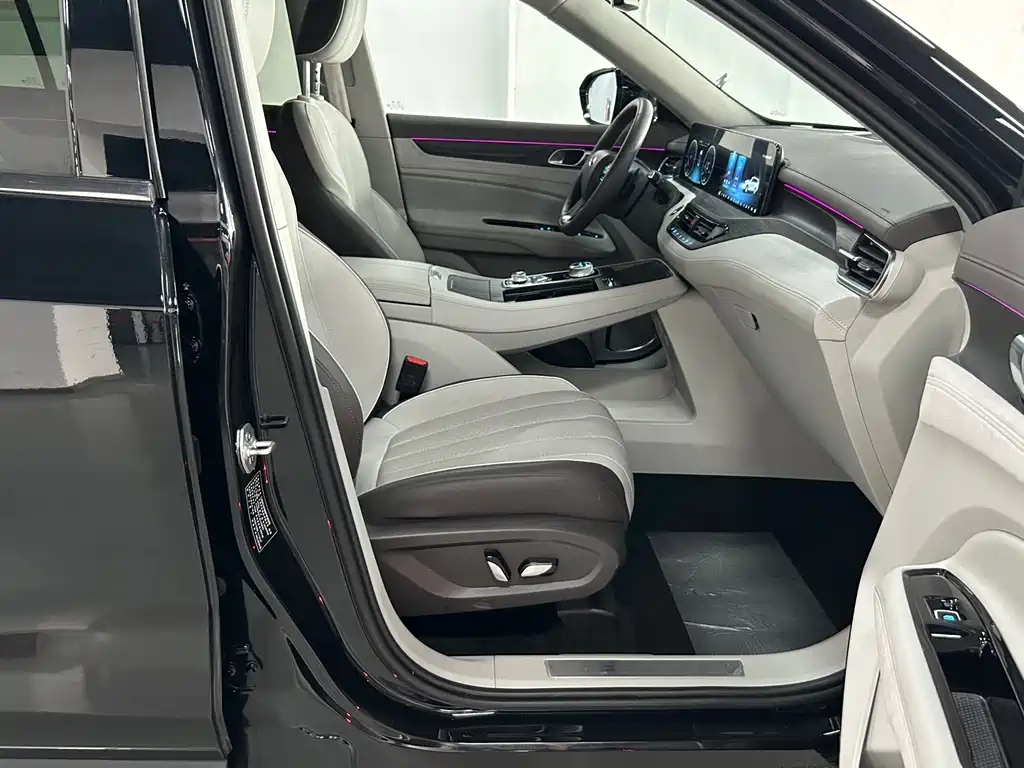 FORD EQUATOR 2023