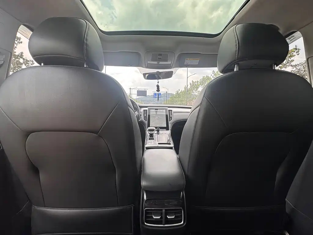 ROEWE I6 MAX 2021