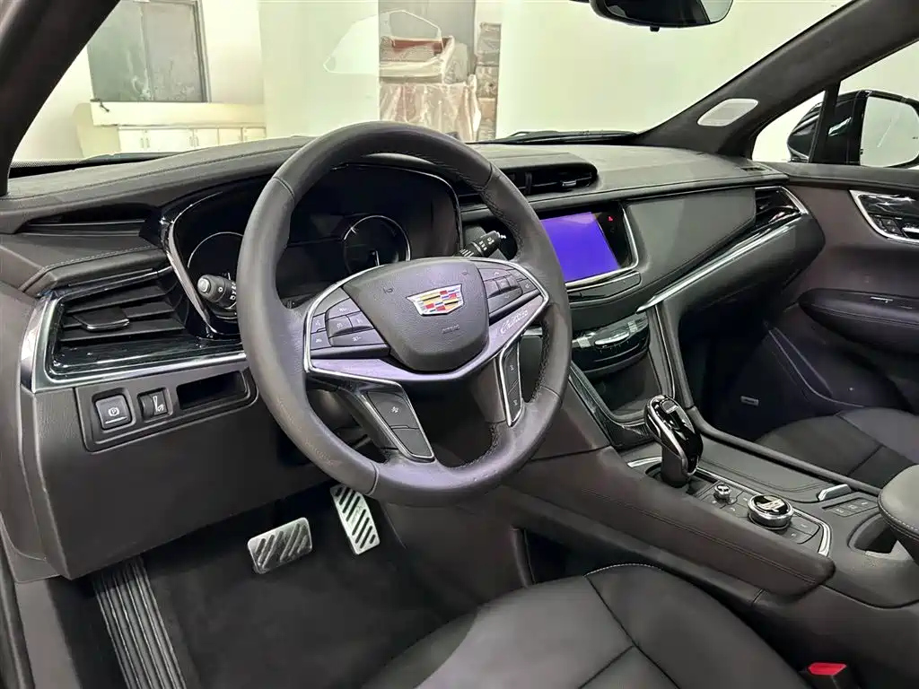 CADILLAC XT5 2020