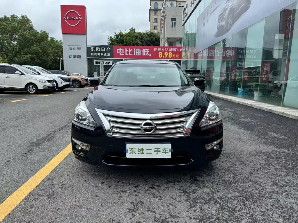 NISSAN TEANA 2013