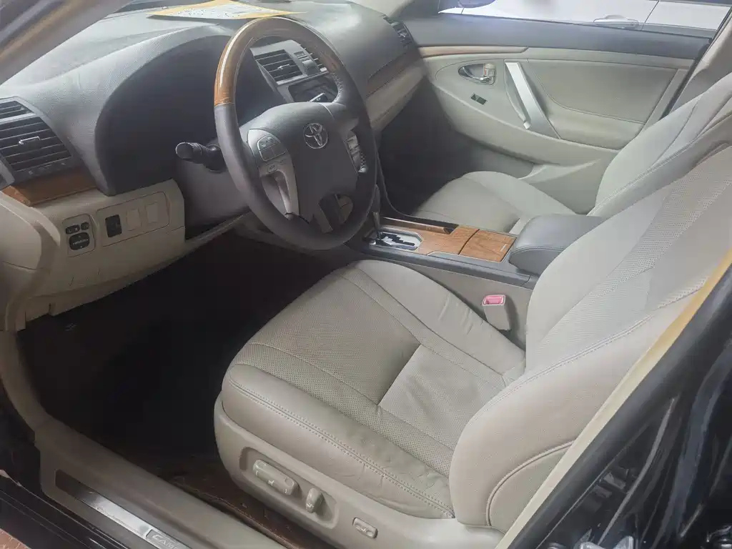 TOYOTA CAMRY 2013