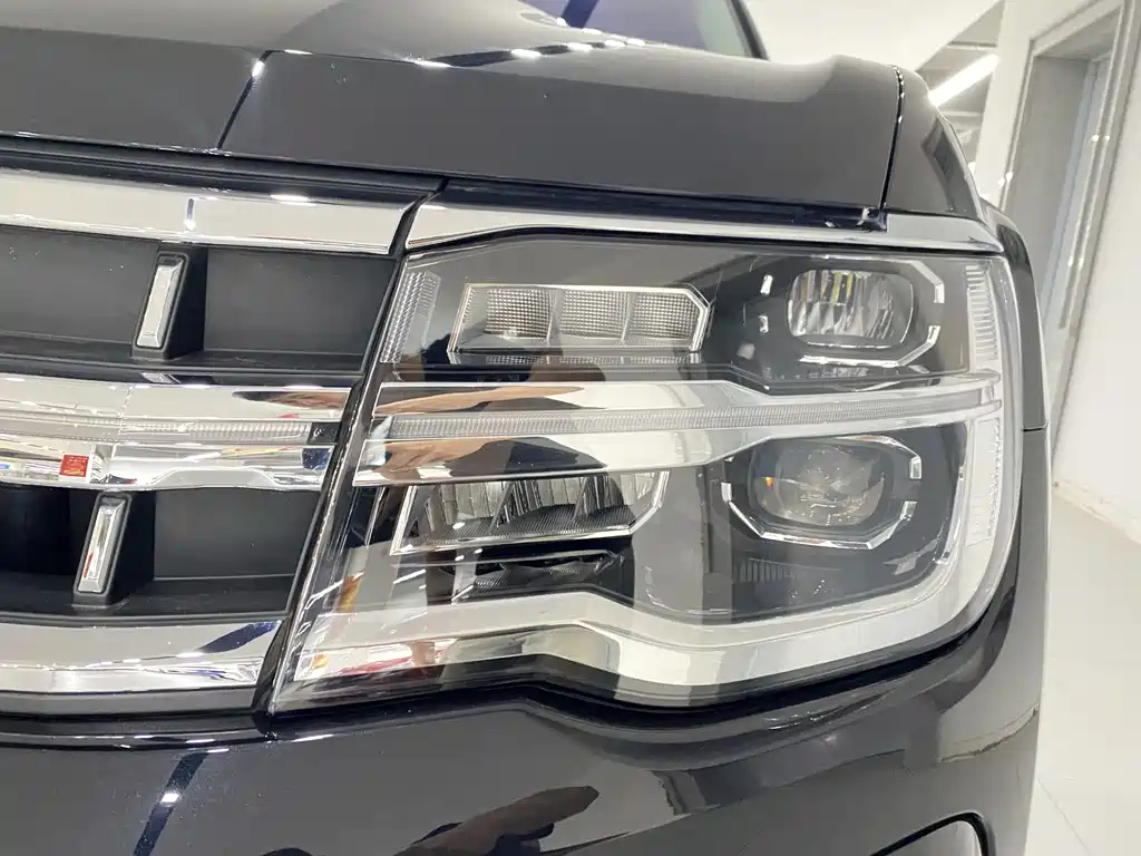VOLKSWAGEN TOURAN 2022