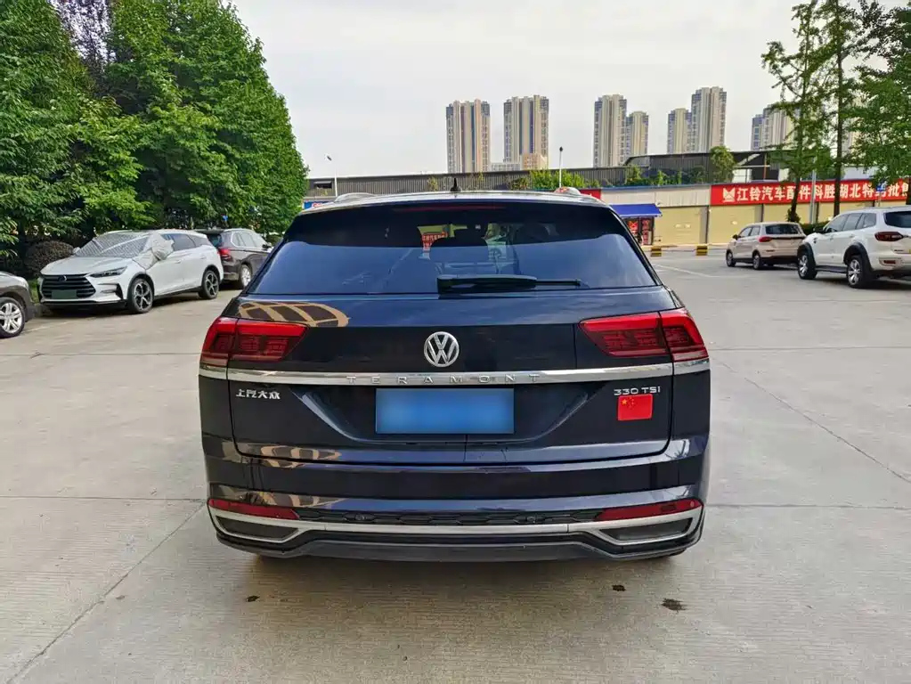 VOLKSWAGEN TOURAN 2019