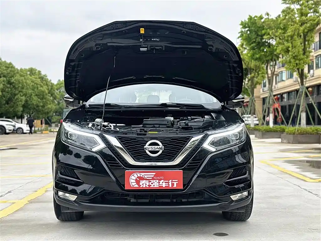 NISSAN QASHQAI 2019