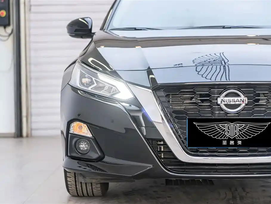 NISSAN TEANA 2022