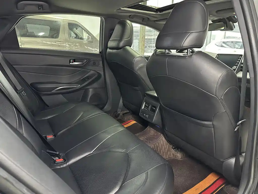 TOYOTA AVALON 2022