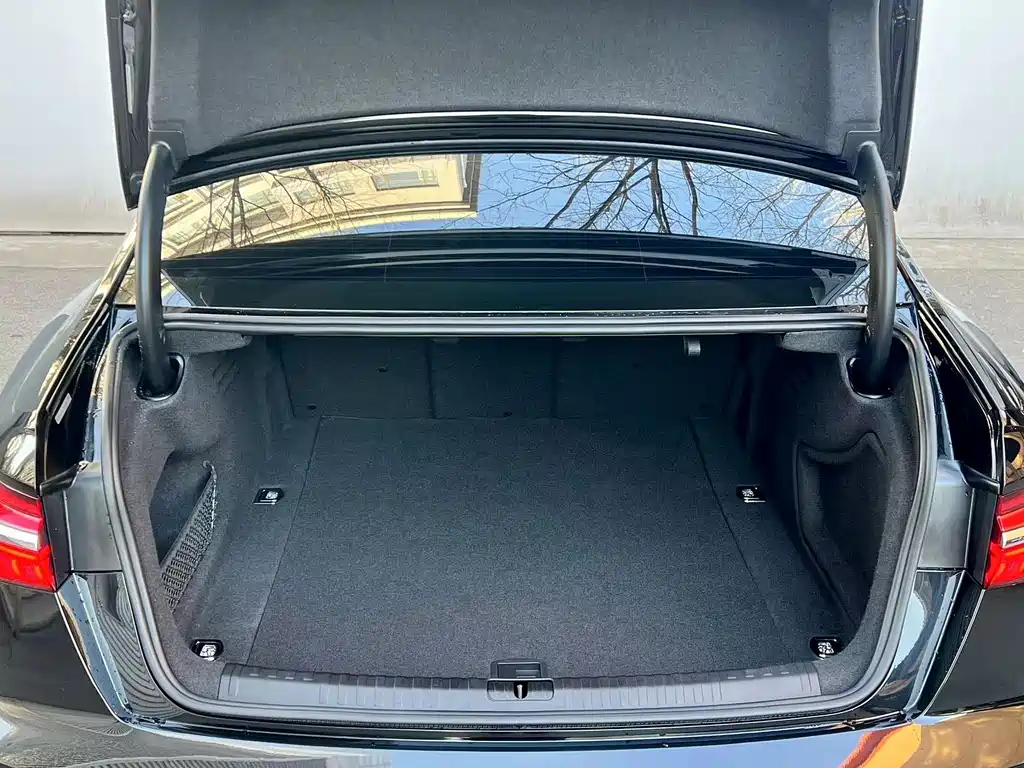 AUDI A6L 2021