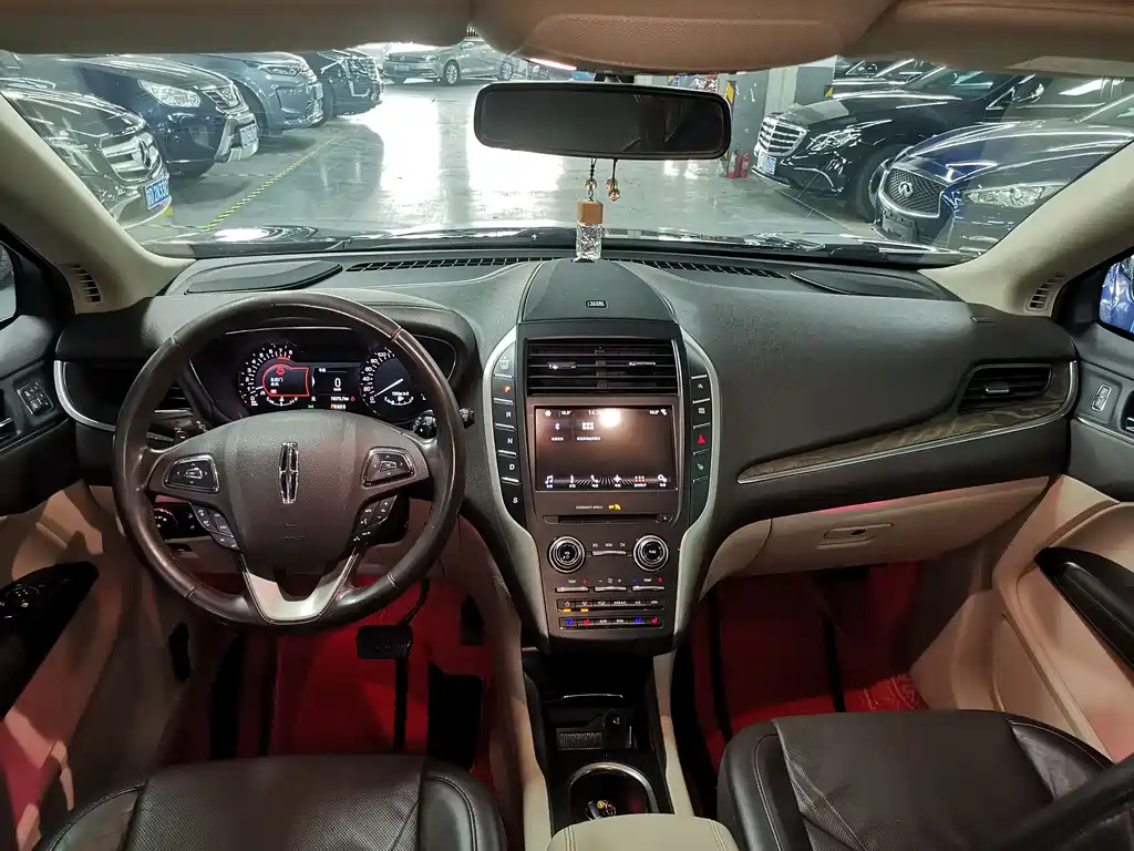 LINCOLN MKC 2018