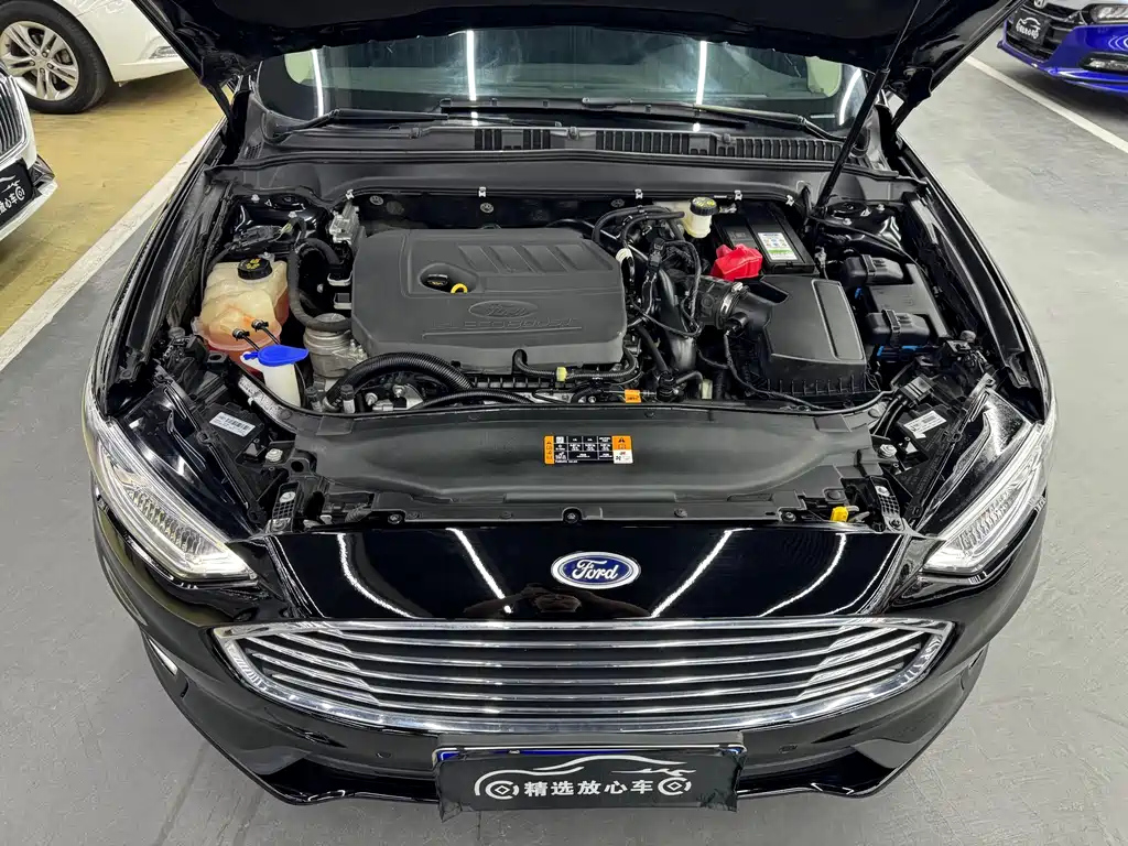 FORD MONDEO 2022