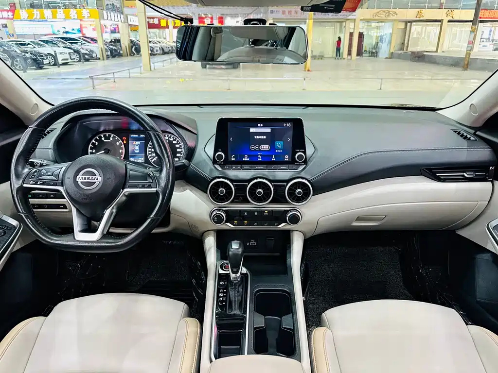 NISSAN SYLPHY 2020