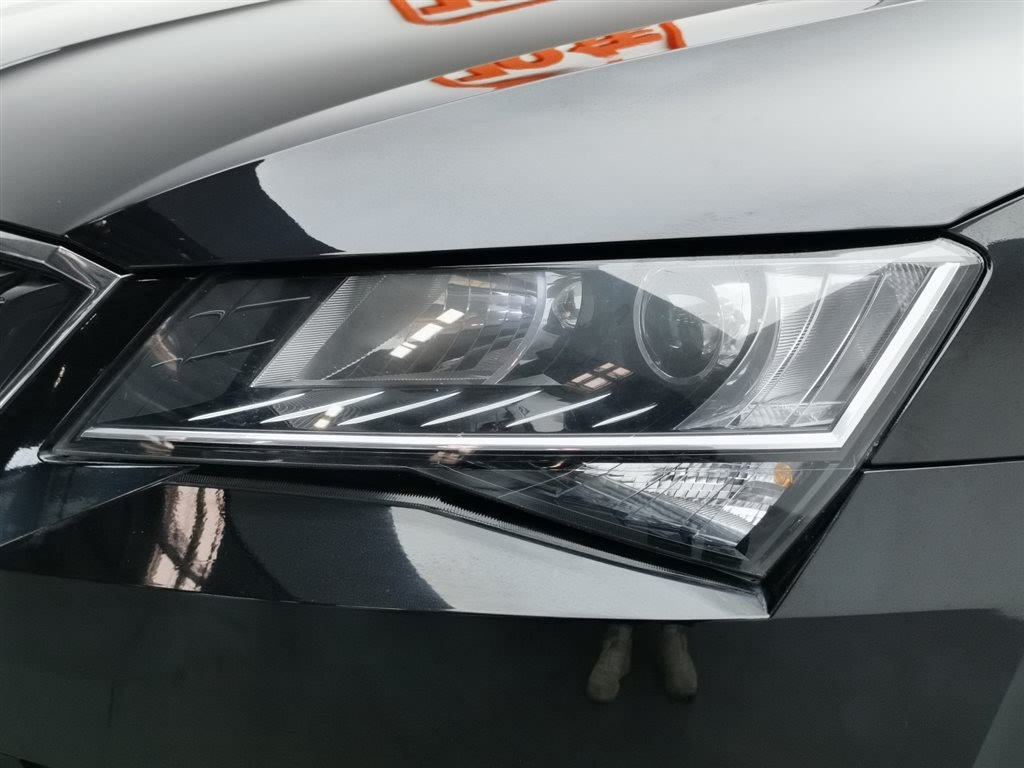 SKODA SUPERB 2019