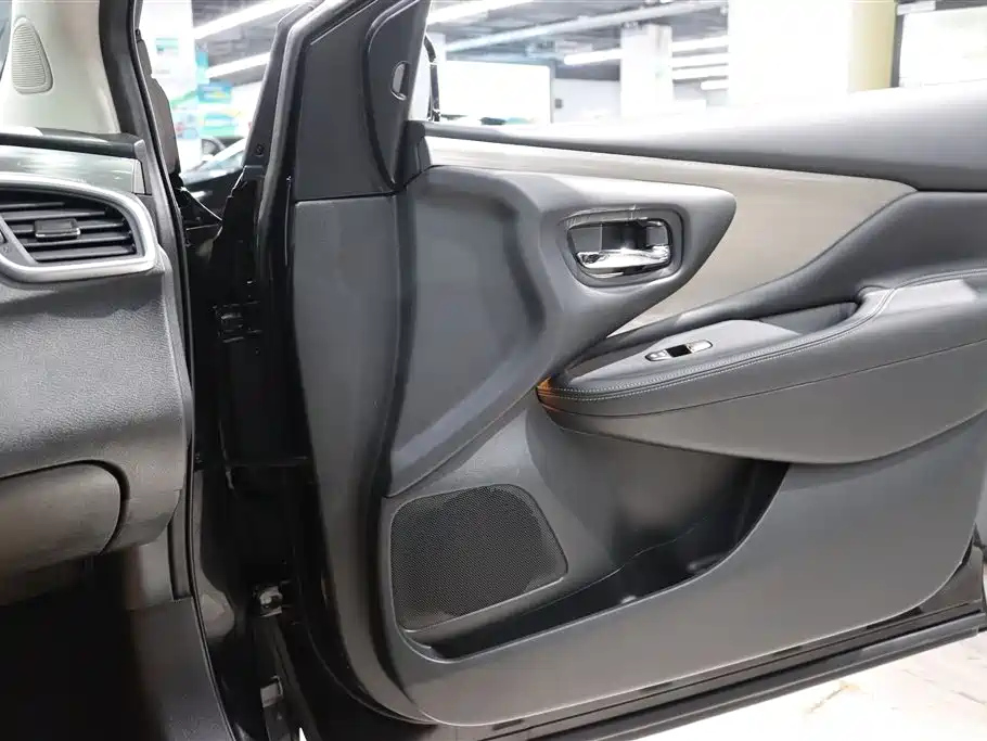 NISSAN MURANO 2022