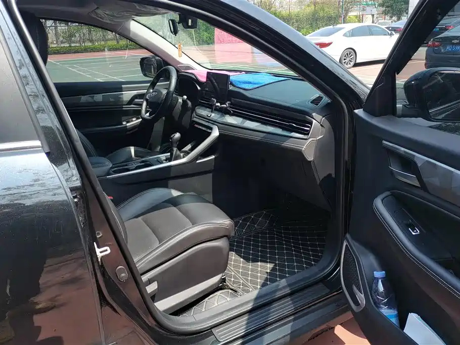 GEELY AUTO VISION X6 2022