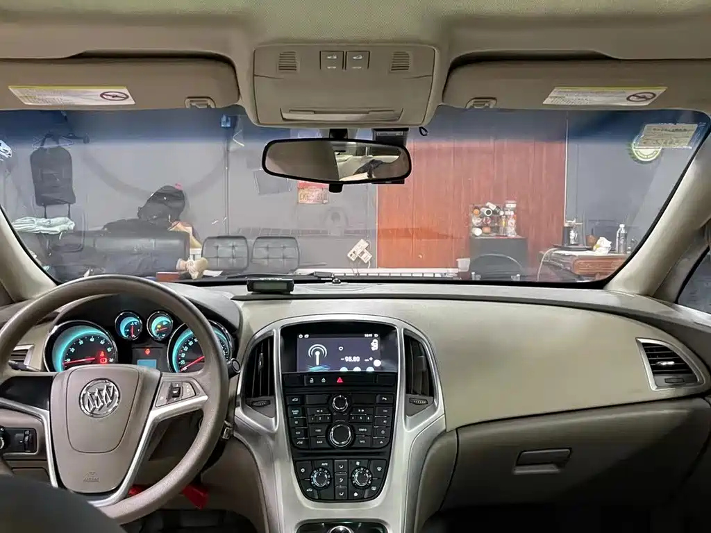 BUICK EXCELLE 2012