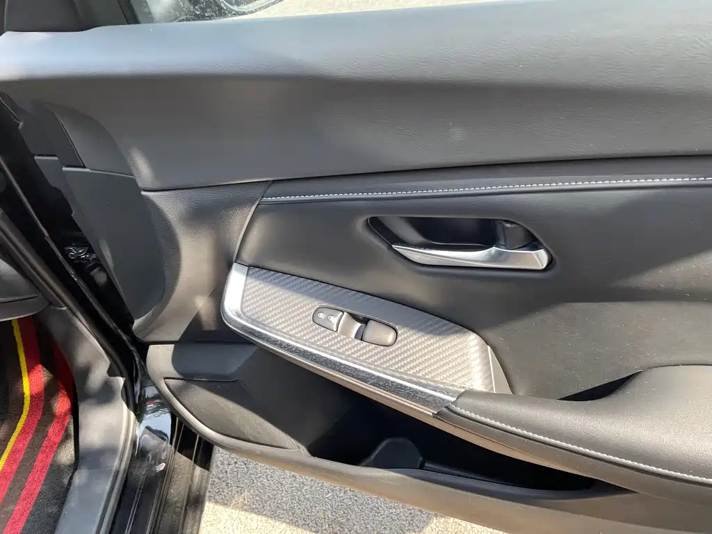 NISSAN SYLPHY 2021